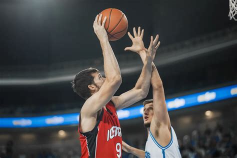 Buyer’s Guide to Sports Insurance .